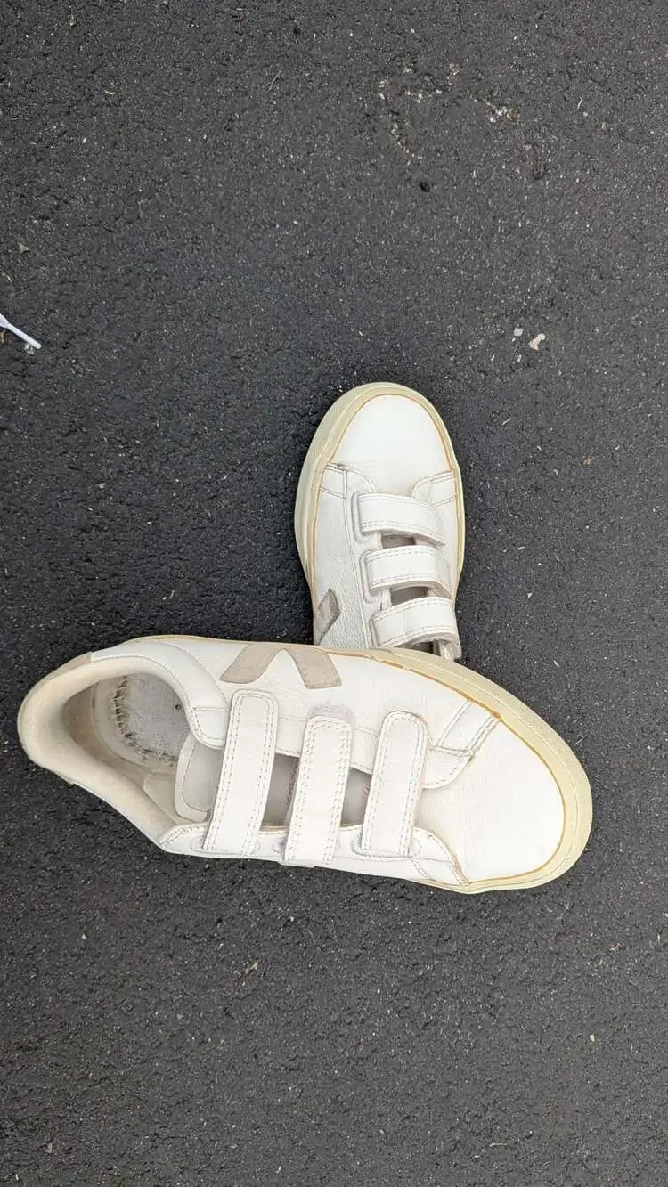 Veja Esplar Velcro Sneakers Size 9 White Leather